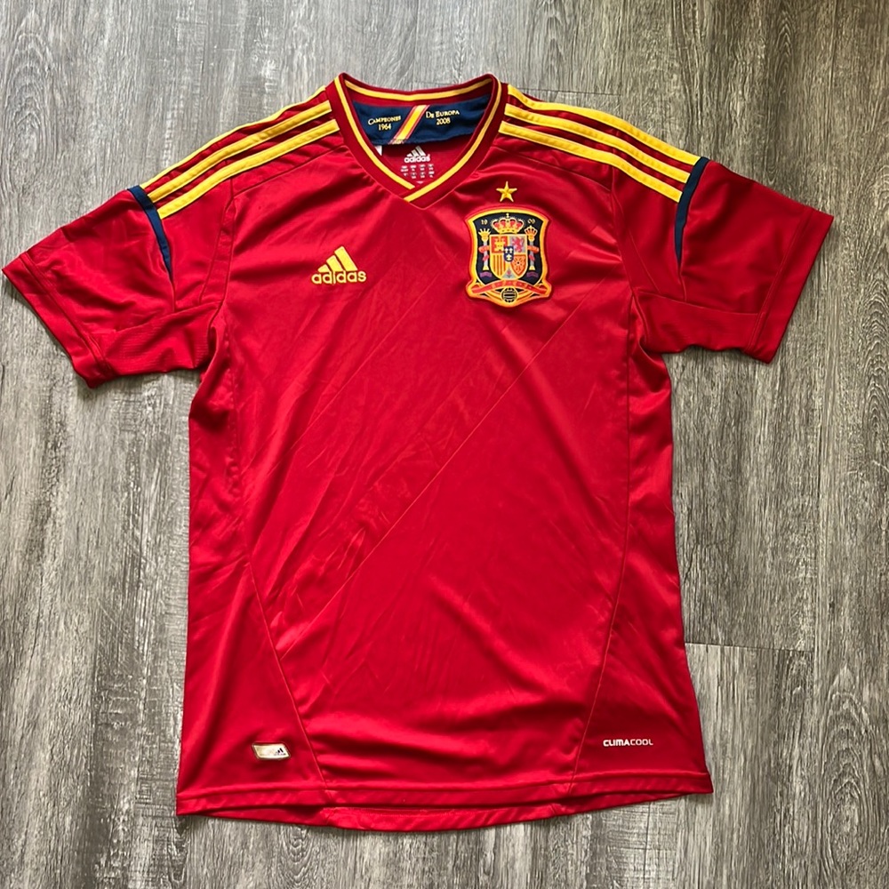 Size 15-16 Youth Adidas Soccer/Football Jersey - Flaw